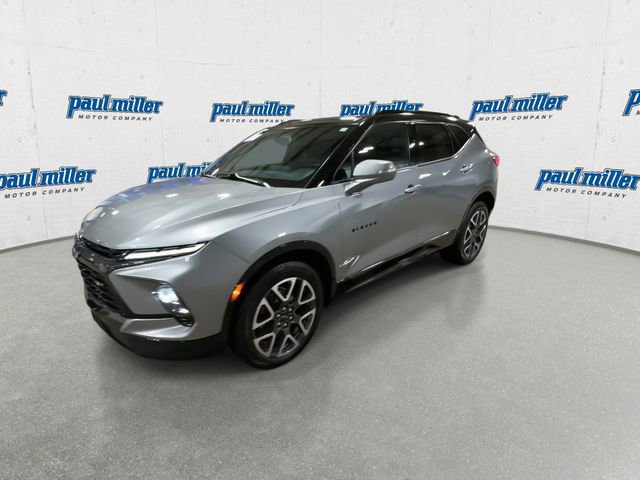 Used 2023 Chevrolet Blazer RS image 3