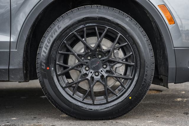 Used 2023 Volkswagen Tiguan S image 20