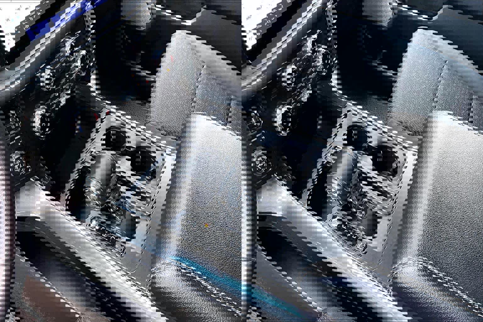 Certified 2022 Ford F150 XLT w/ Equipment Group 302A High image 17