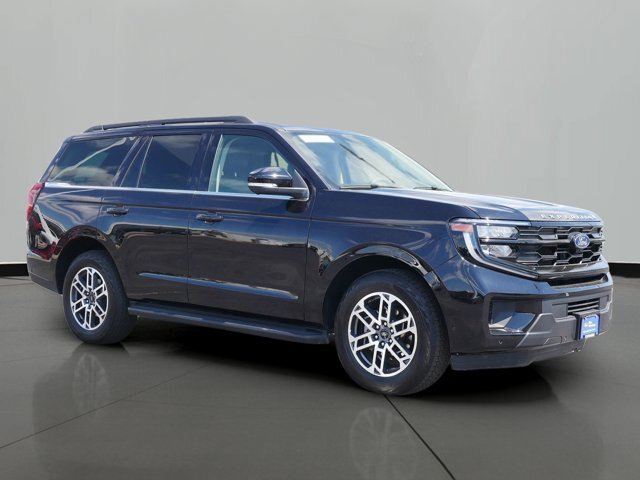 Certified 2025 Ford Expedition Active AWD/4WD image 4