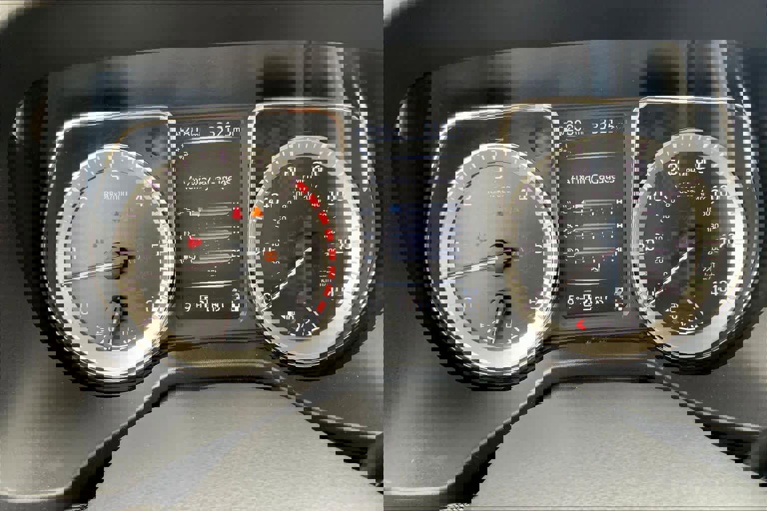 Used 2018 Nissan Titan PRO-4X w/ Pro-4x Utility Package image 25