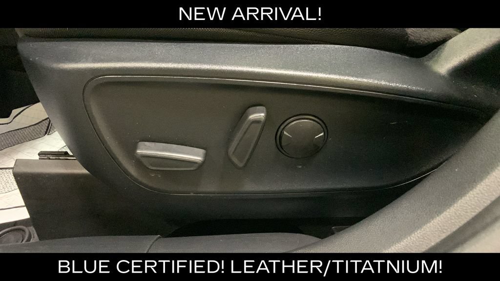 Certified 2022 Ford Escape Titanium w/ Titanium Elite Package AWD/4WD image 32