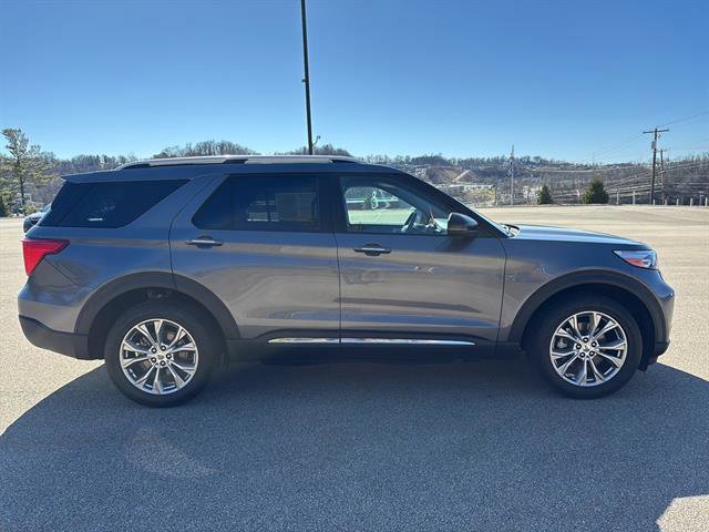 Certified 2022 Ford Explorer Limited w/ Equipment Group 301A image 6