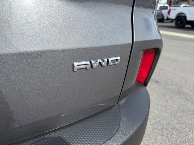 Certified 2022 Ford Escape Titanium w/ Class II Trailer Tow Package image 9