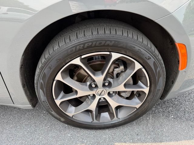 Used 2022 Chrysler Pacifica Limited w/ Uconnect Theater Family Group AWD/4WD image 10