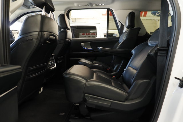 Certified 2025 Ford Expedition Max Platinum AWD/4WD image 31