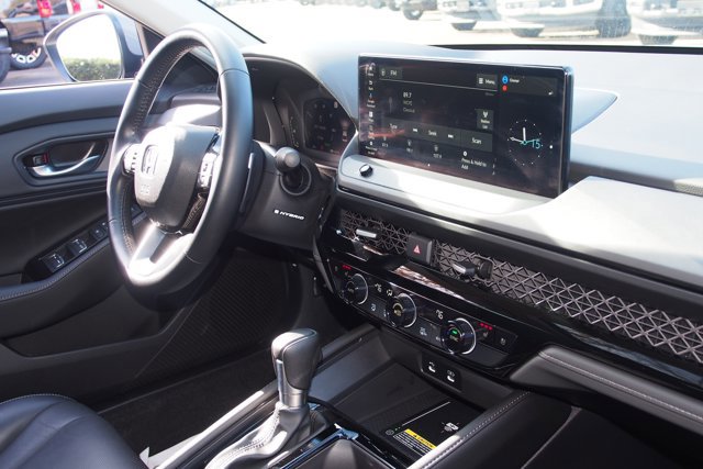 Used 2024 Honda Accord Touring image 10