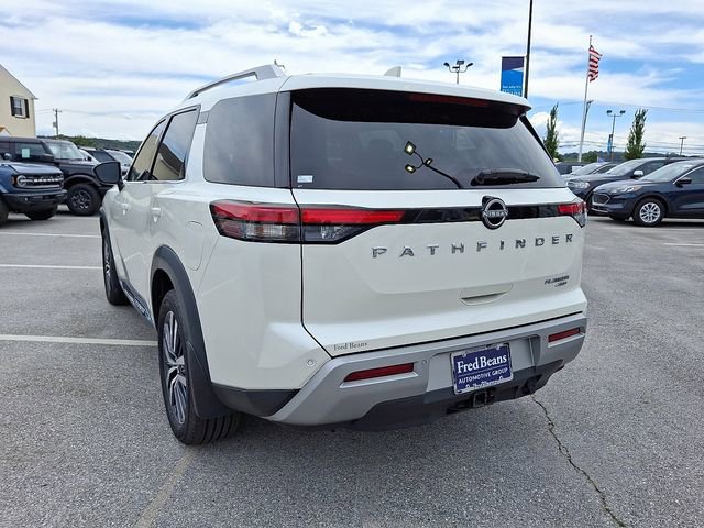 Used 2022 Nissan Pathfinder Platinum image 9