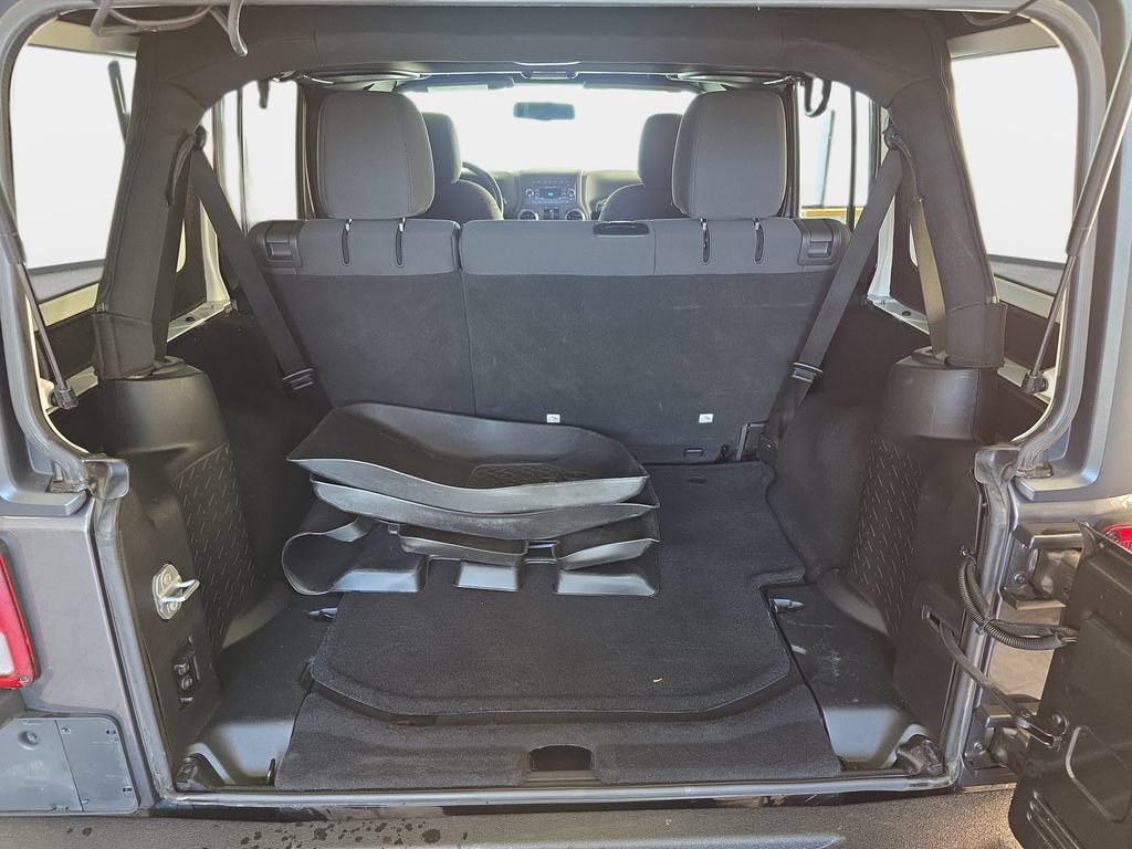 Used 2018 Jeep Wrangler Unlimited Sport S AWD/4WD image 10
