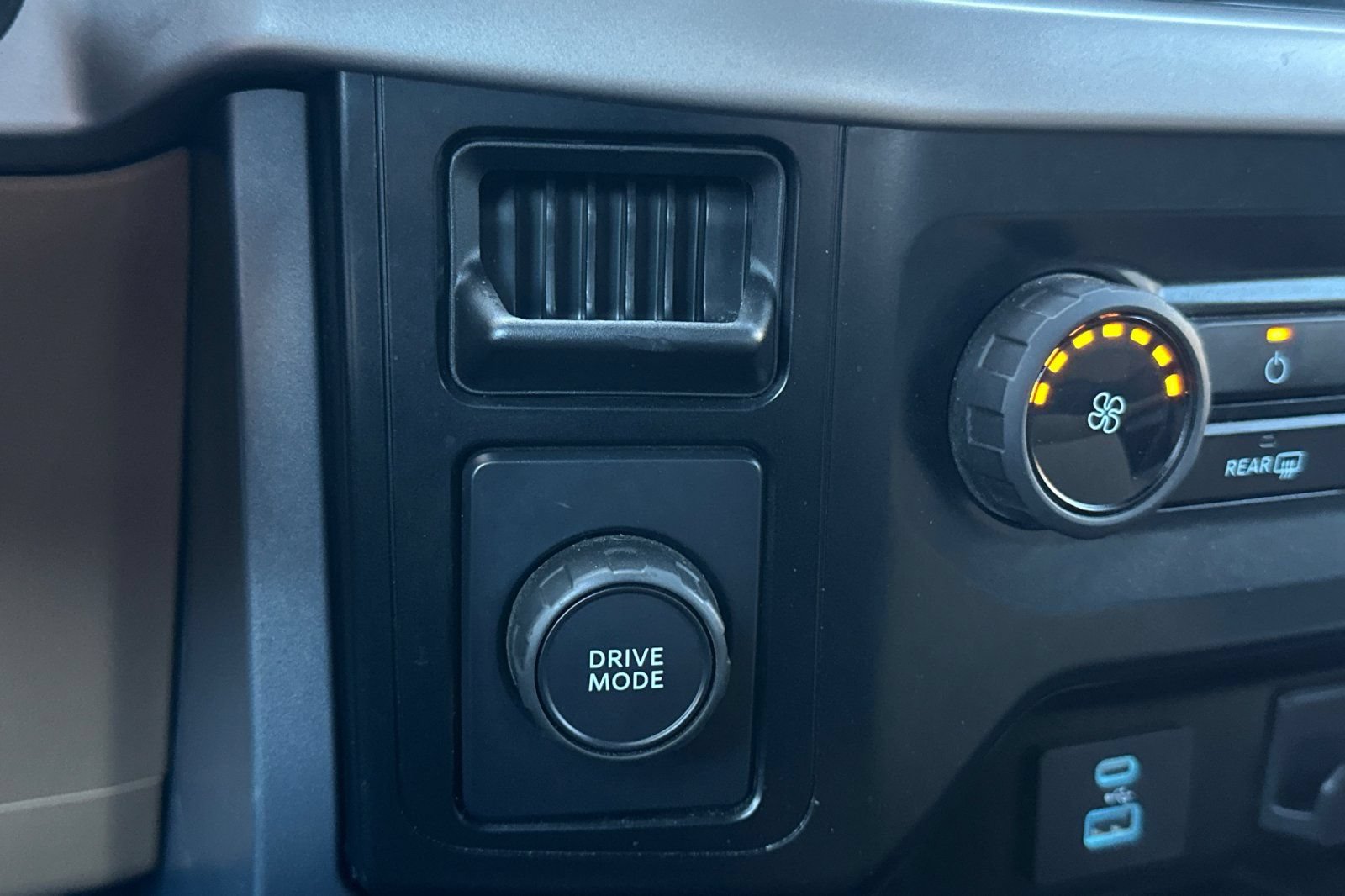 Certified 2023 Ford F150 XLT RWD image 26