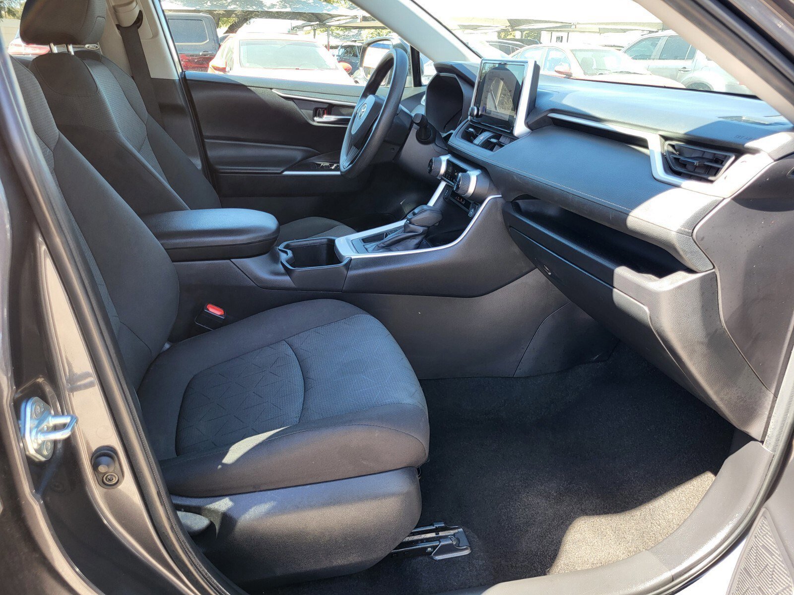 Used 2024 Toyota RAV4 XLE image 12