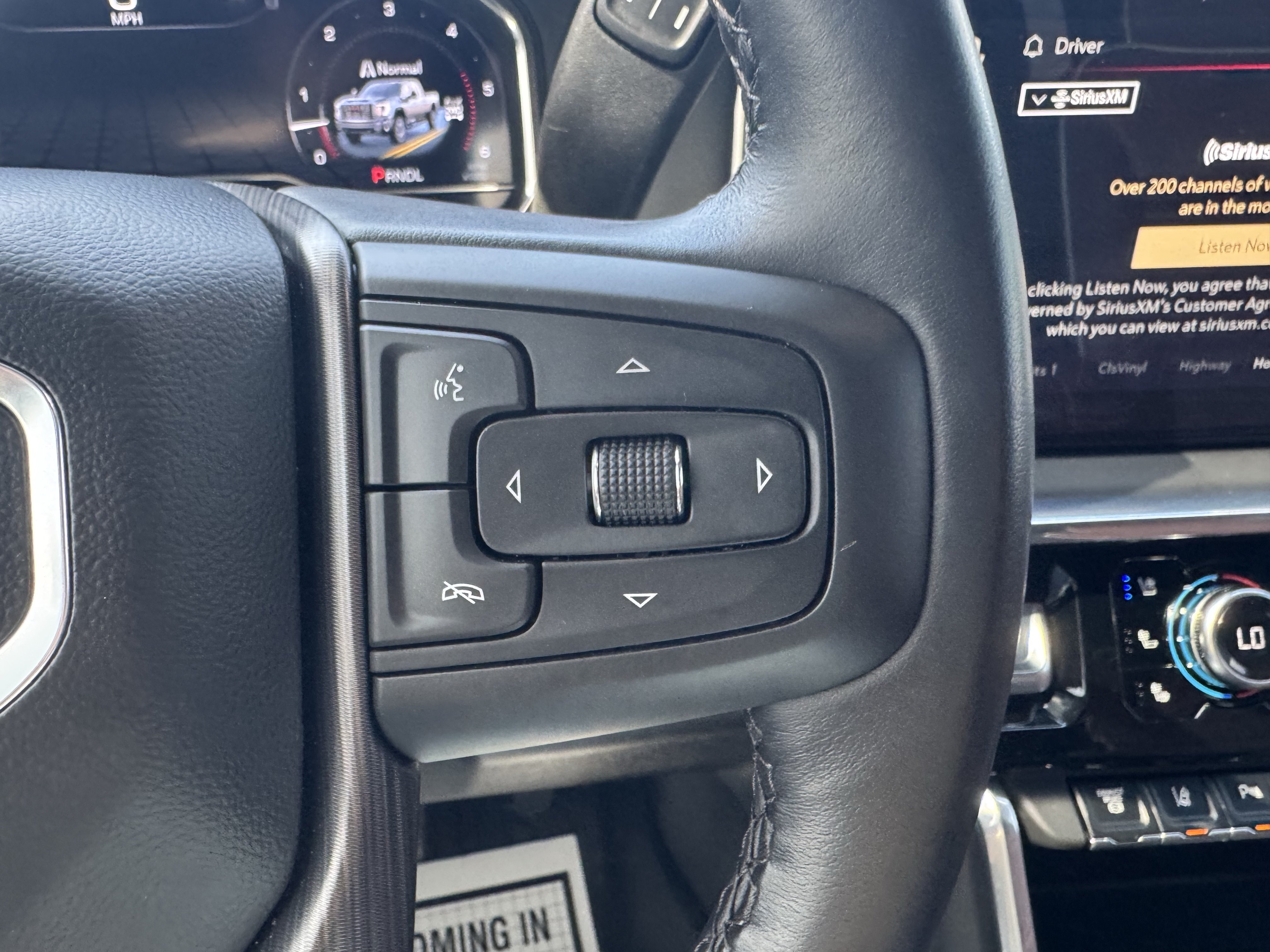 Used 2025 GMC Sierra 2500 Denali Ultimate AWD/4WD image 10
