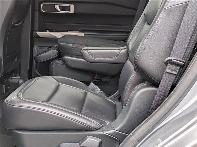 Certified 2020 Ford Explorer XLT w/ Equipment Group 202A RWD image 13