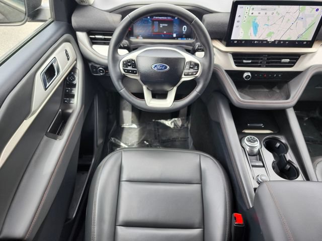 Certified 2025 Ford Explorer Active w/ Active Comfort Package AWD/4WD image 13