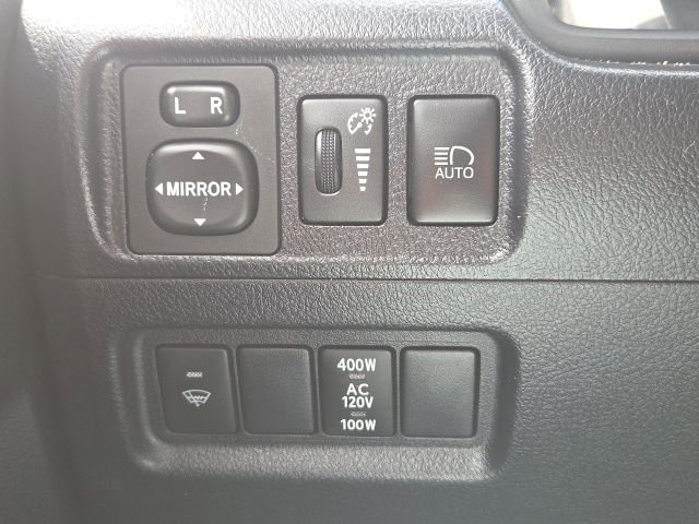 Used 2021 Toyota 4Runner SR5 AWD/4WD image 28