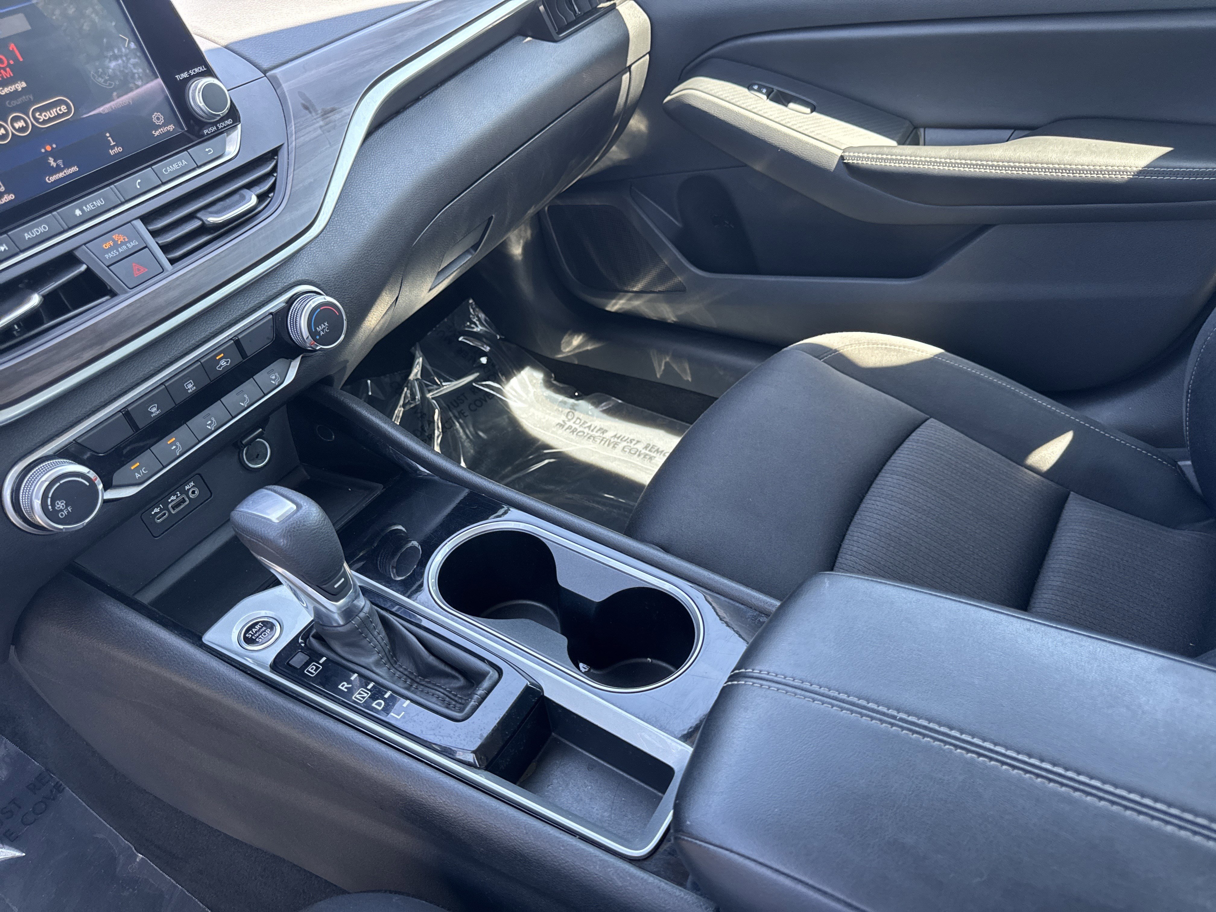 Used 2024 Nissan Altima 2.5 SV FWD image 30