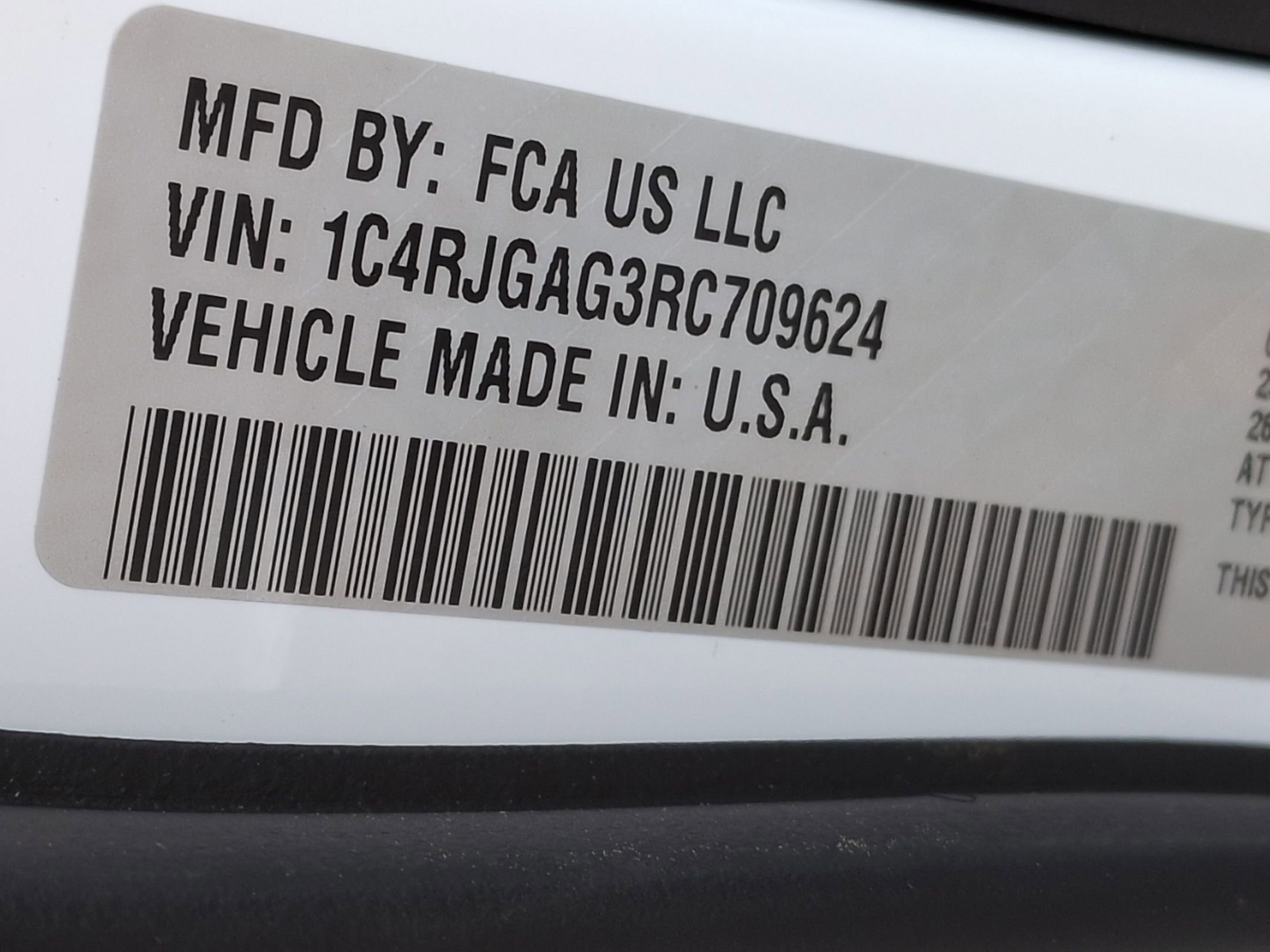 Used 2024 Jeep Grand Cherokee Altitude image 36