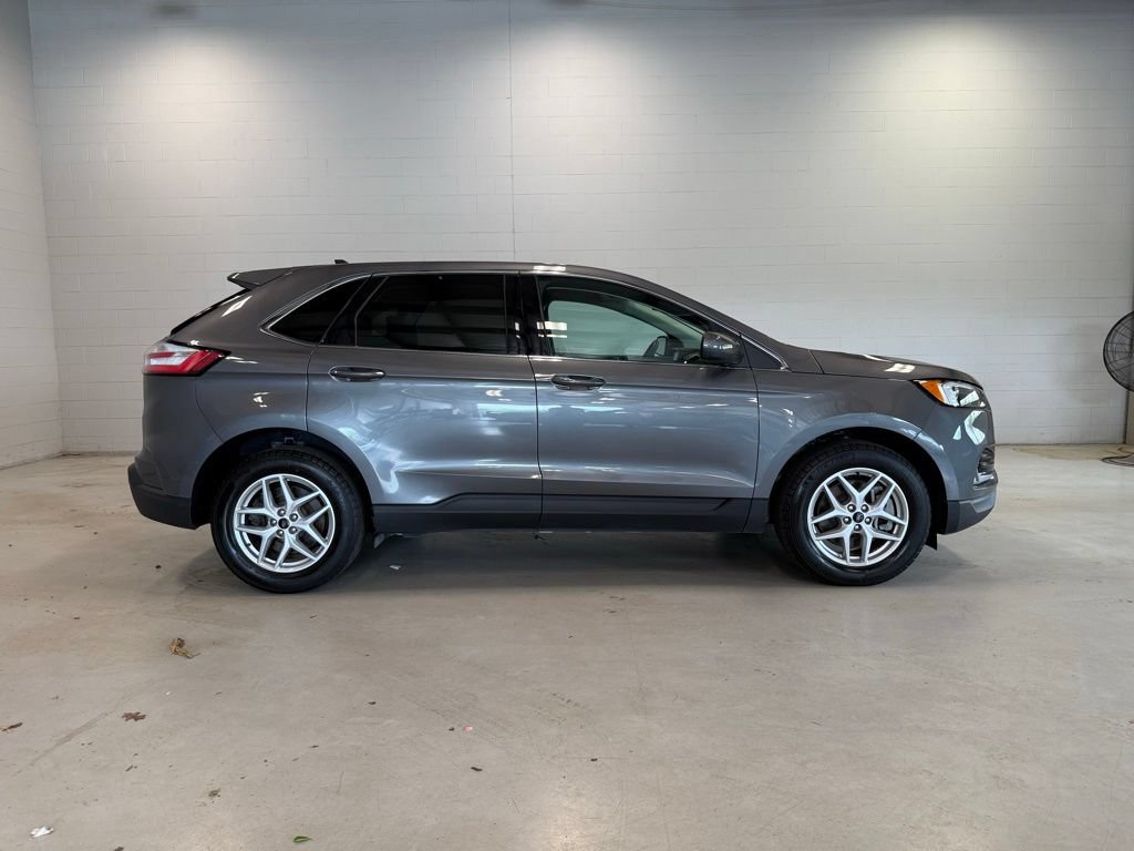Certified 2024 Ford Edge SEL w/ Convenience Package AWD/4WD image 8
