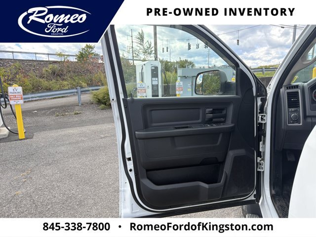 Used 2017 RAM 3500 Tradesman w/ Chrome Appearance Group AWD/4WD image 11