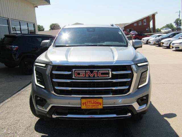 Used 2025 GMC Yukon XL Elevation AWD/4WD image 13