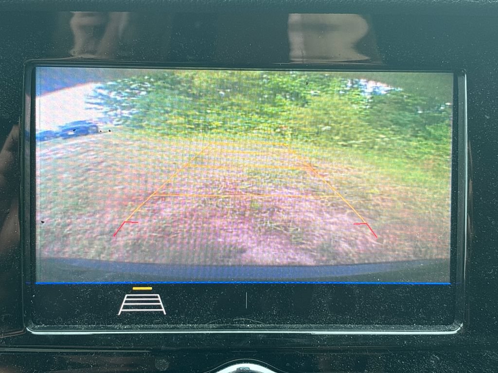 Used 2022 Buick Encore Preferred w/ Safety Package AWD/4WD image 3