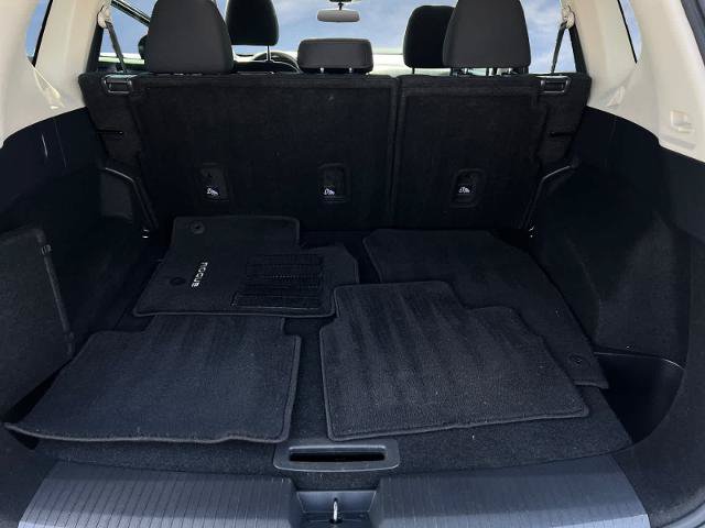 Used 2024 Nissan Rogue S FWD image 18