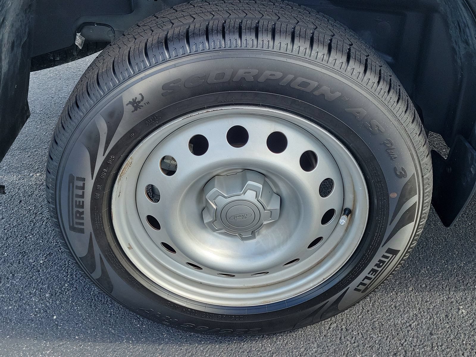 Certified 2024 Ford Maverick XL FWD image 5
