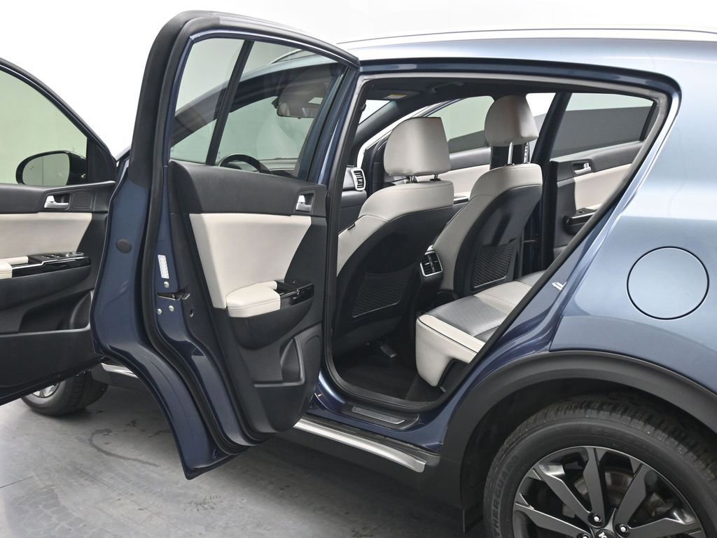 Used 2018 Kia Sportage EX w/ EX Sport Appearance Package image 46