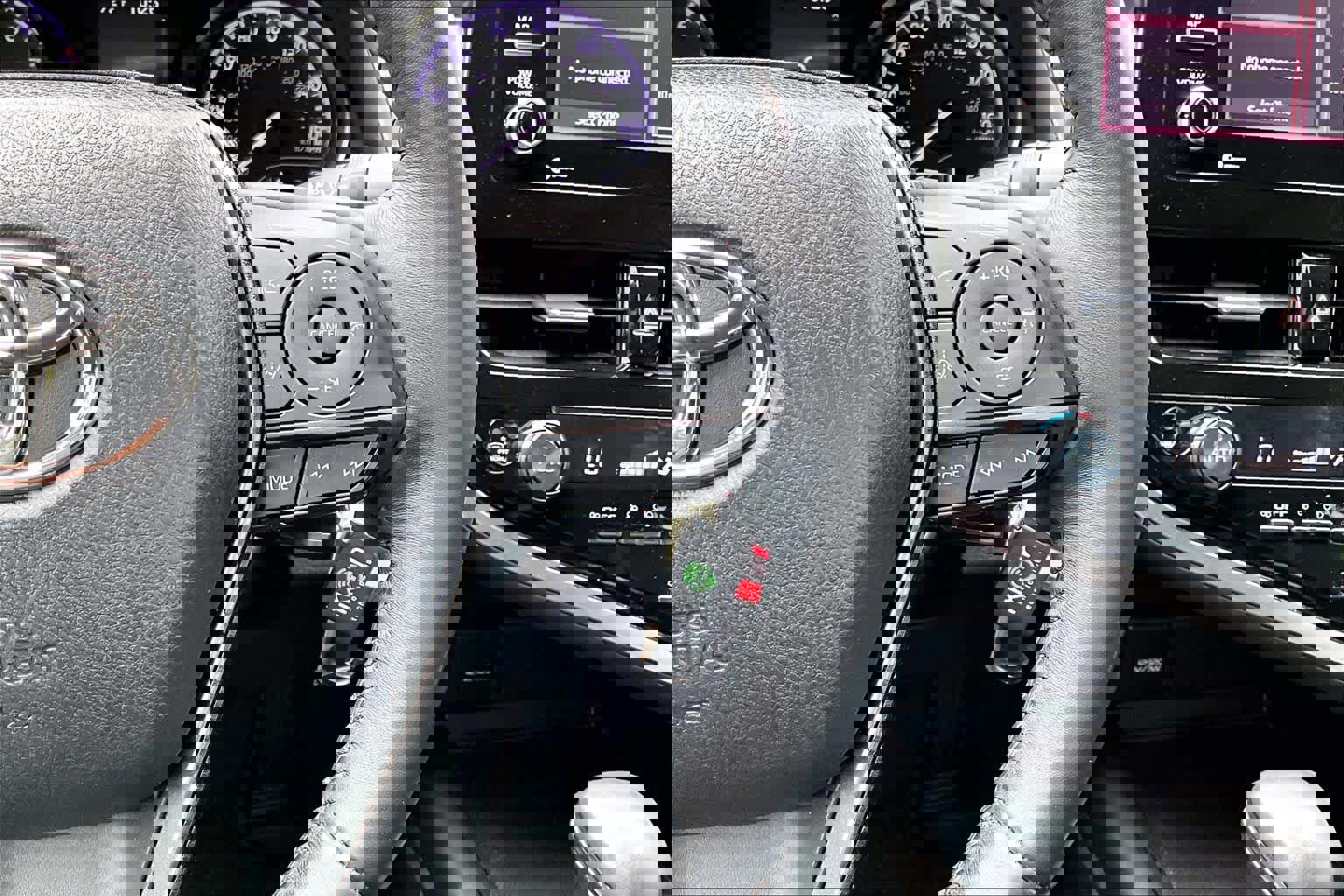 Used 2023 Toyota Camry SE FWD image 27