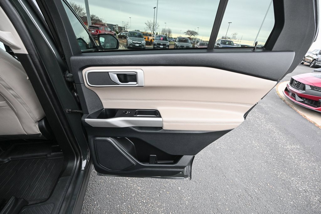 Certified 2023 Ford Explorer XLT w/ Equipment Group 202A image 30