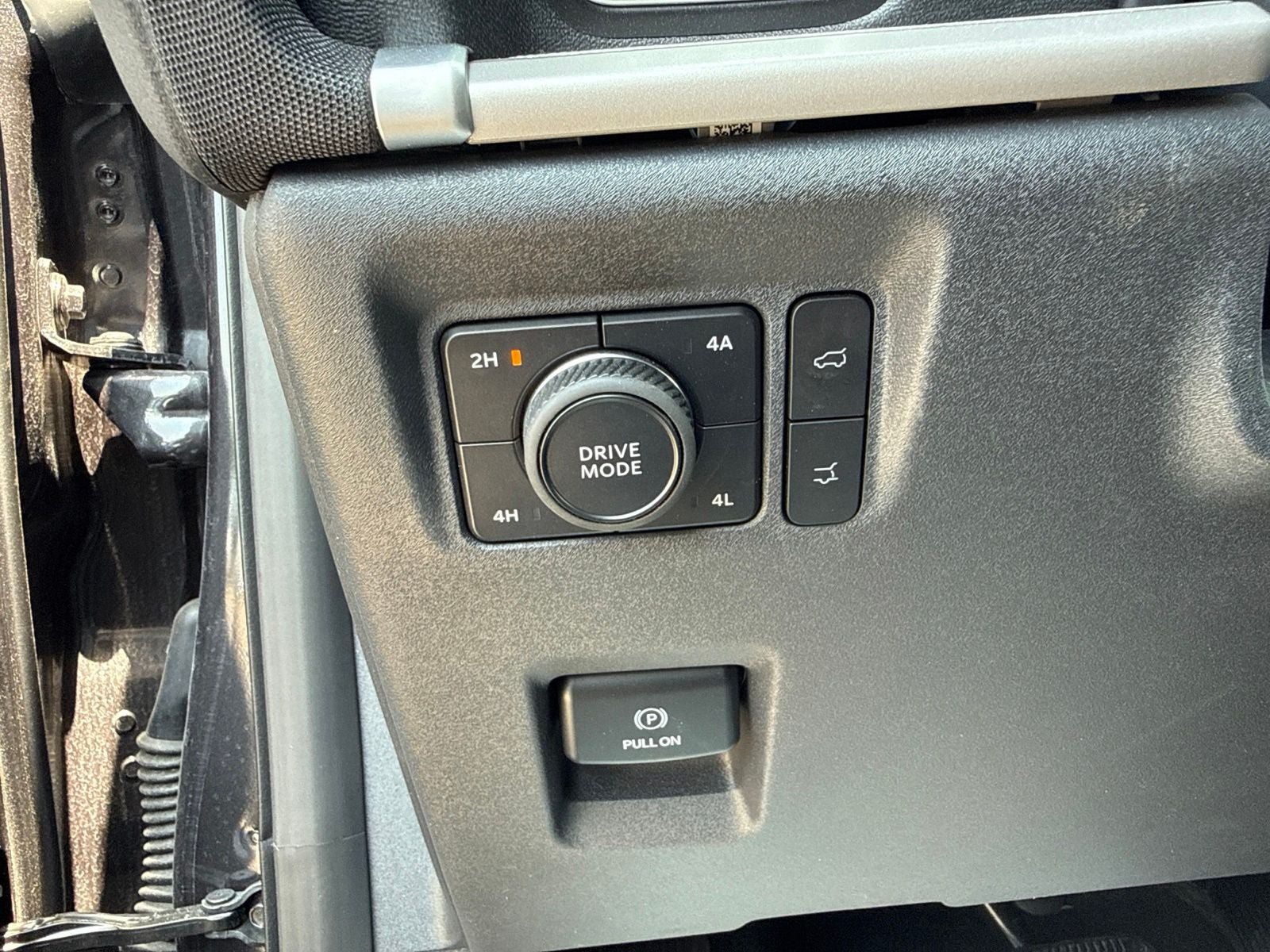Certified 2025 Ford Expedition Active AWD/4WD image 21