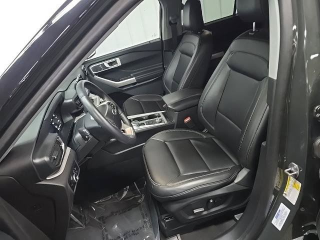 Certified 2024 Ford Explorer XLT w/ Equipment Group 202A AWD/4WD image 35