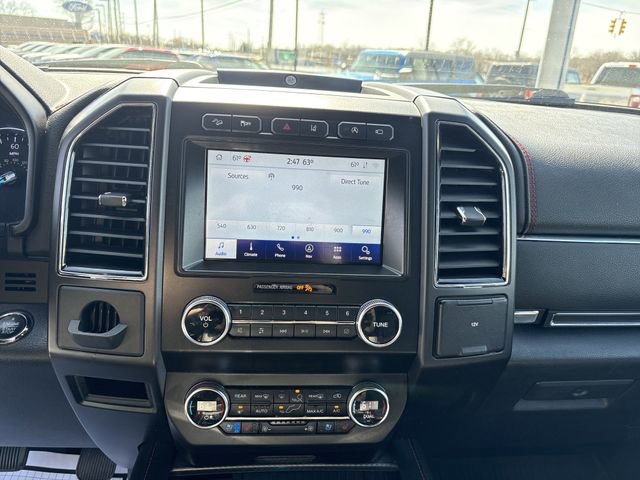 Certified 2020 Ford Expedition Max Limited w/ Equipment Group 303A AWD/4WD image 32