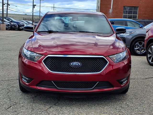 Certified 2019 Ford Taurus SHO AWD/4WD image 24