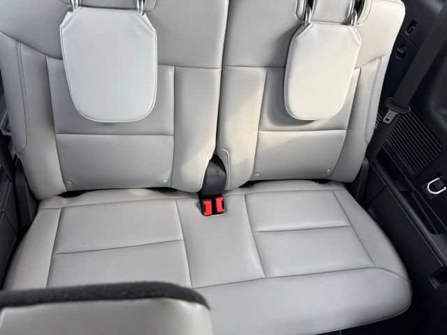 Certified 2025 Ford Explorer Active w/ Active Comfort Package AWD/4WD image 14