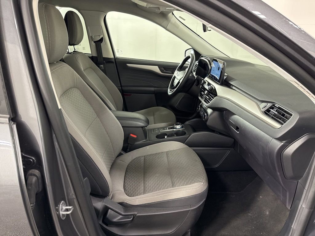 Certified 2022 Ford Escape SE w/ Cold Weather Package image 15