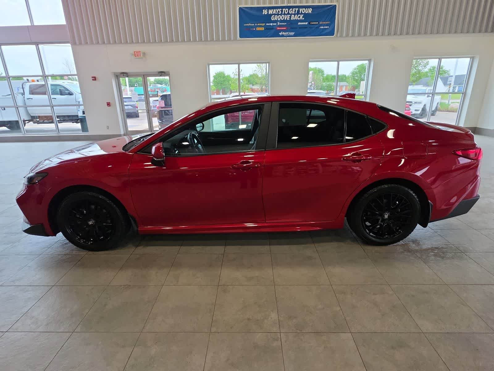 Used 2025 Toyota Camry XSE AWD/4WD image 12
