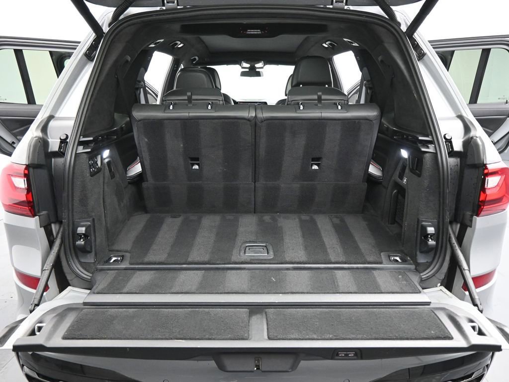 Used 2021 BMW X7 xDrive40i w/ M Sport Package image 20