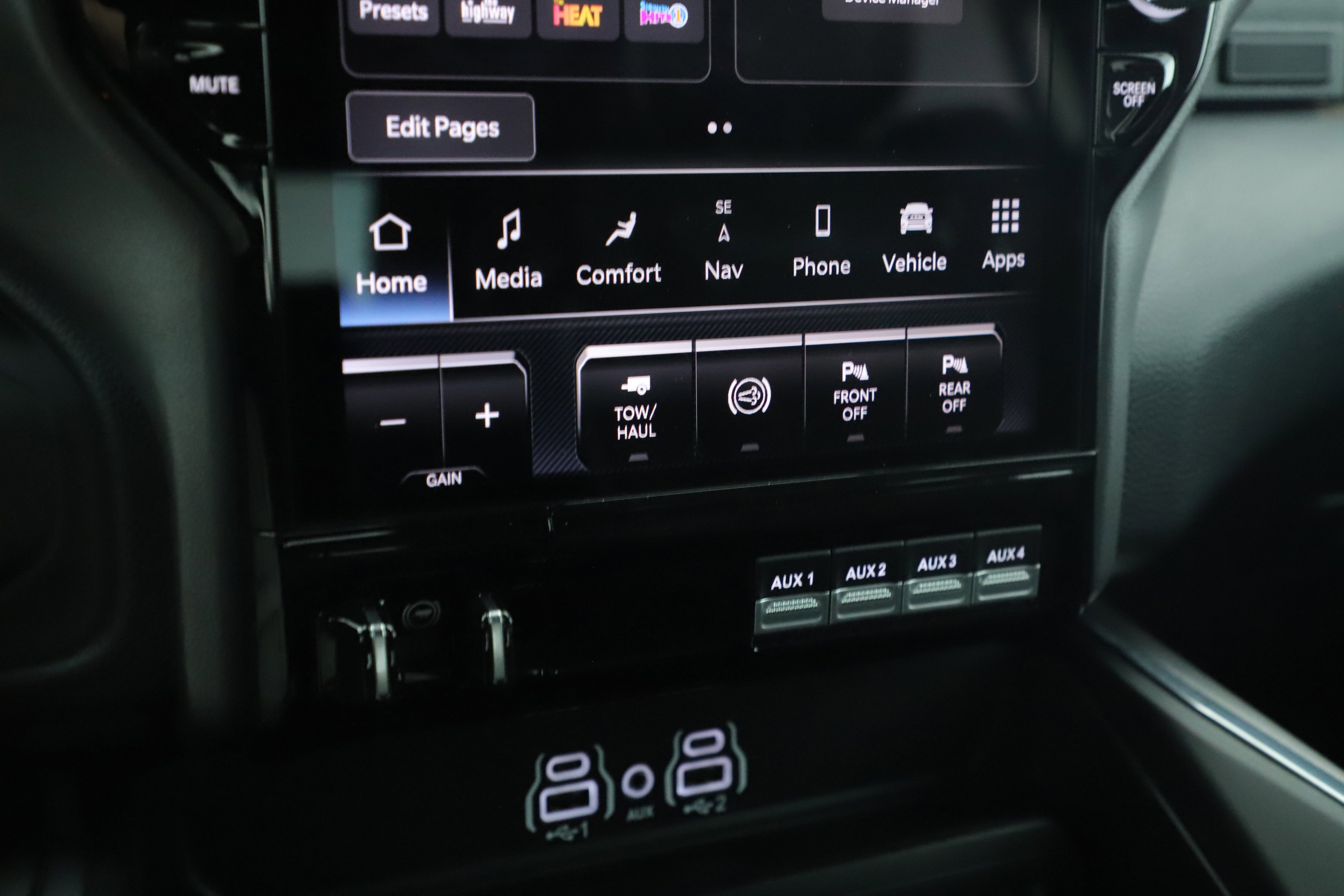 Used 2025 RAM 2500 Laramie image 22