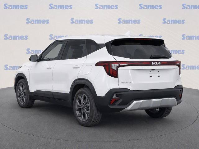 Used 2025 Kia Seltos LX AWD/4WD image 4