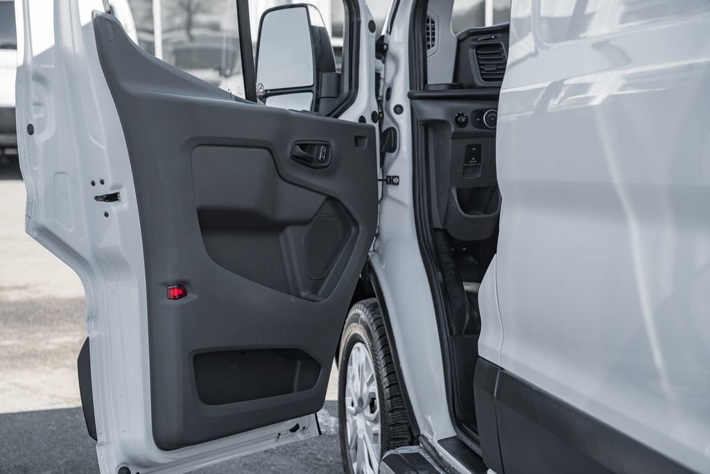 Certified 2024 Ford Transit 250 Low Roof w/ Exterior Upgrade Package image 40
