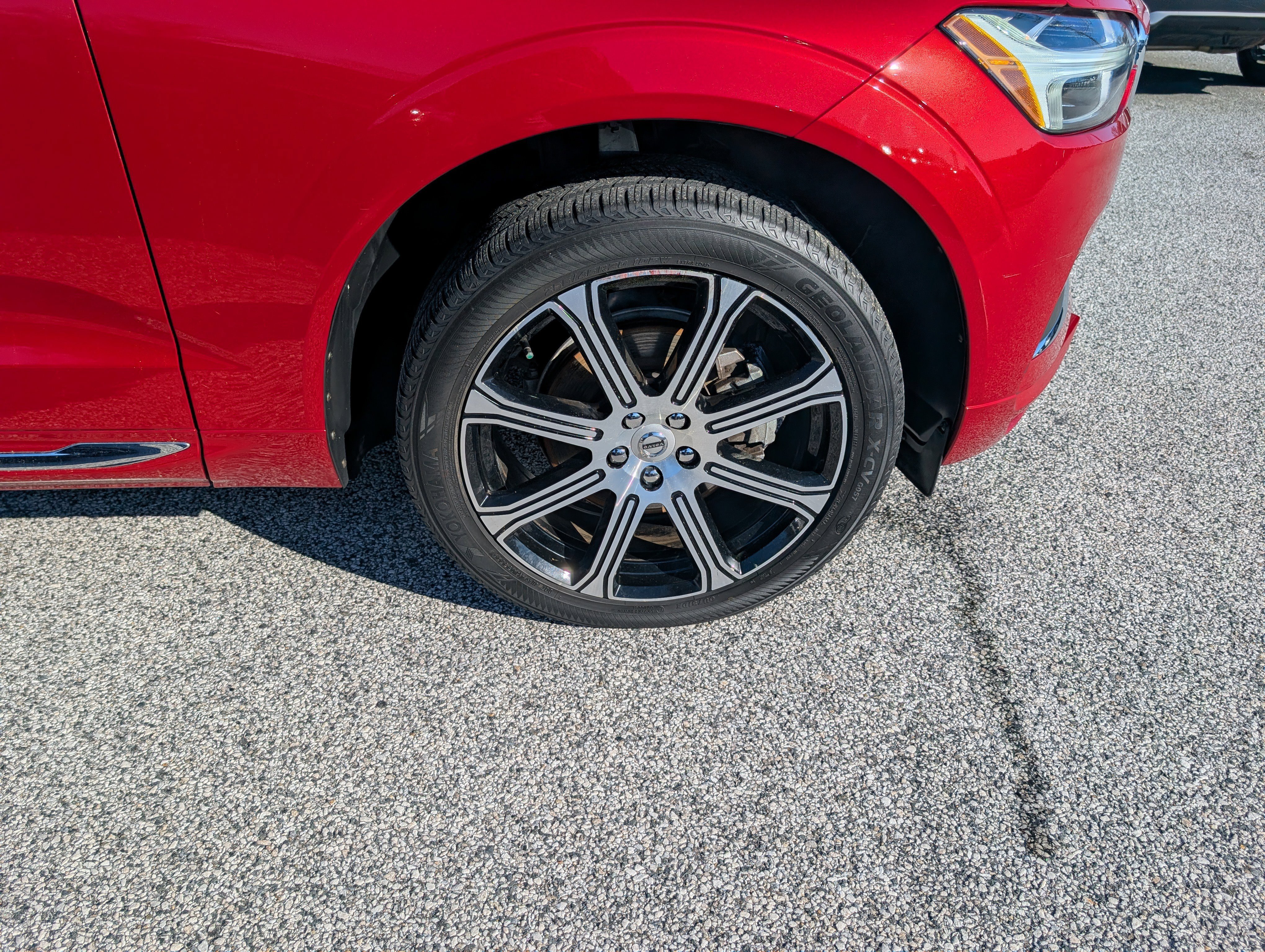 Used 2020 Volvo XC60 T5 Inscription w/ Protection Package Premier image 11