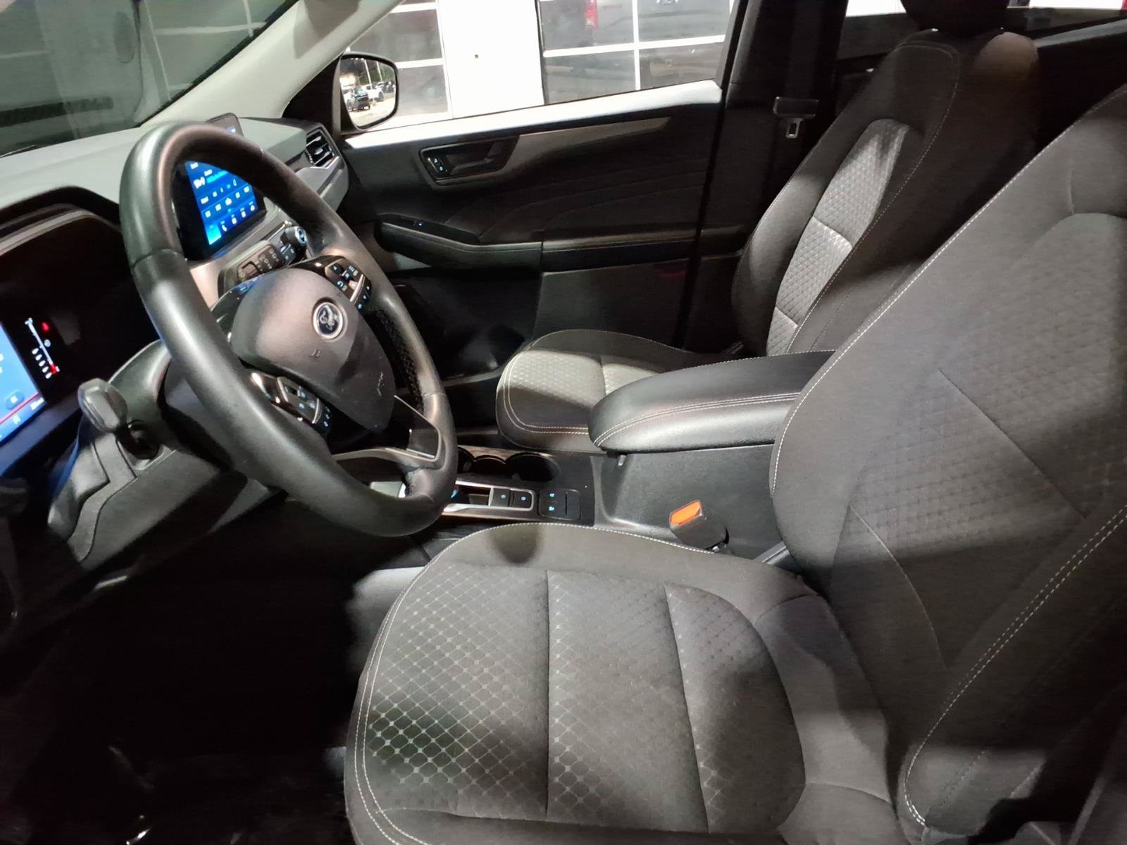 Certified 2024 Ford Escape Active w/ Cold Weather Package FWD image 11