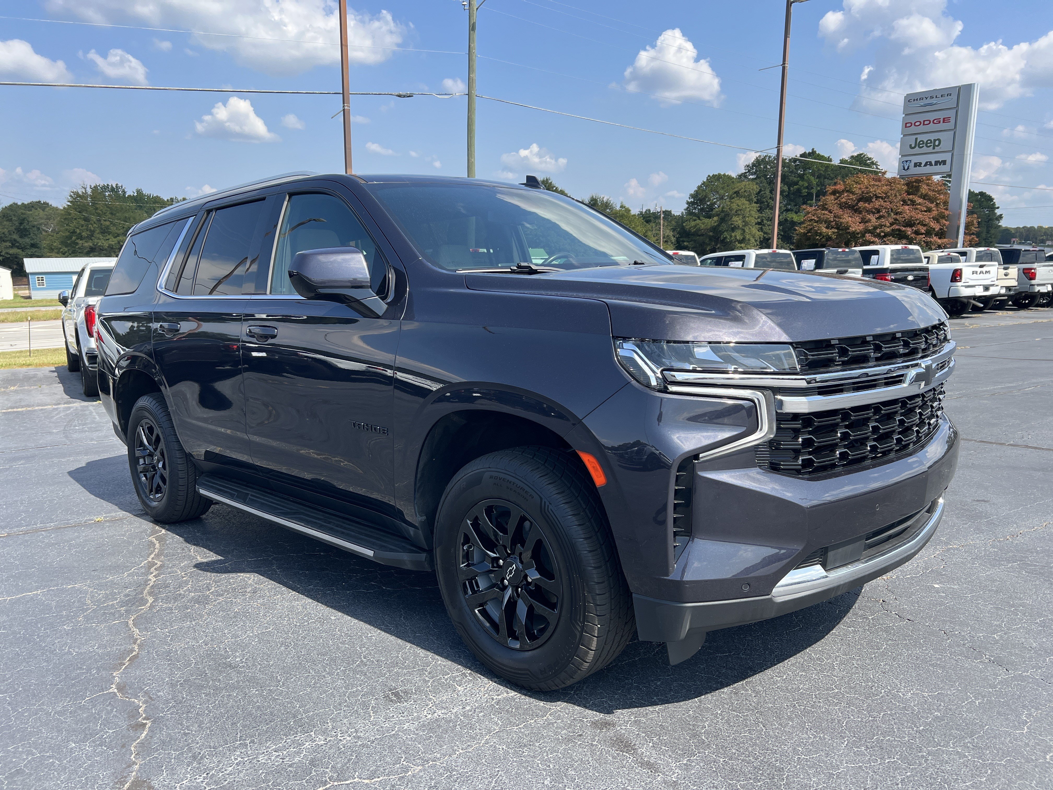 Used 2023 Chevrolet Tahoe LS w/ Driver Alert Package RWD image 4