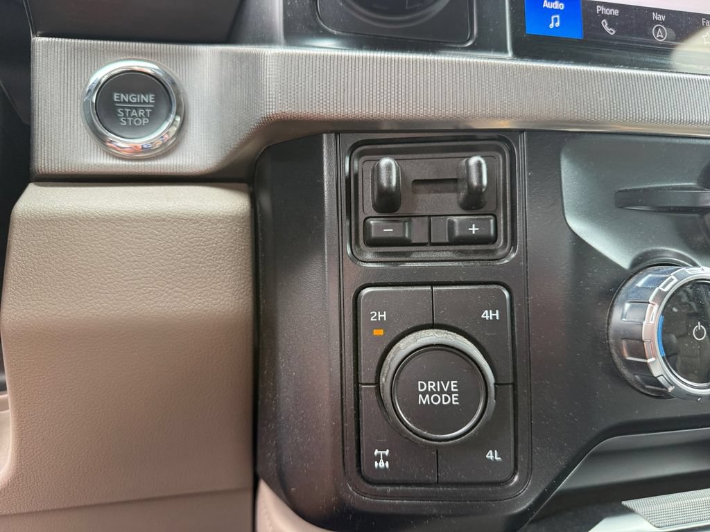 Certified 2025 Ford F350 Platinum w/ Platinum Plus Package AWD/4WD image 22