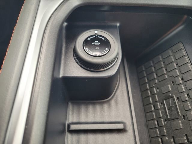 Certified 2025 Ford Expedition Active image 25