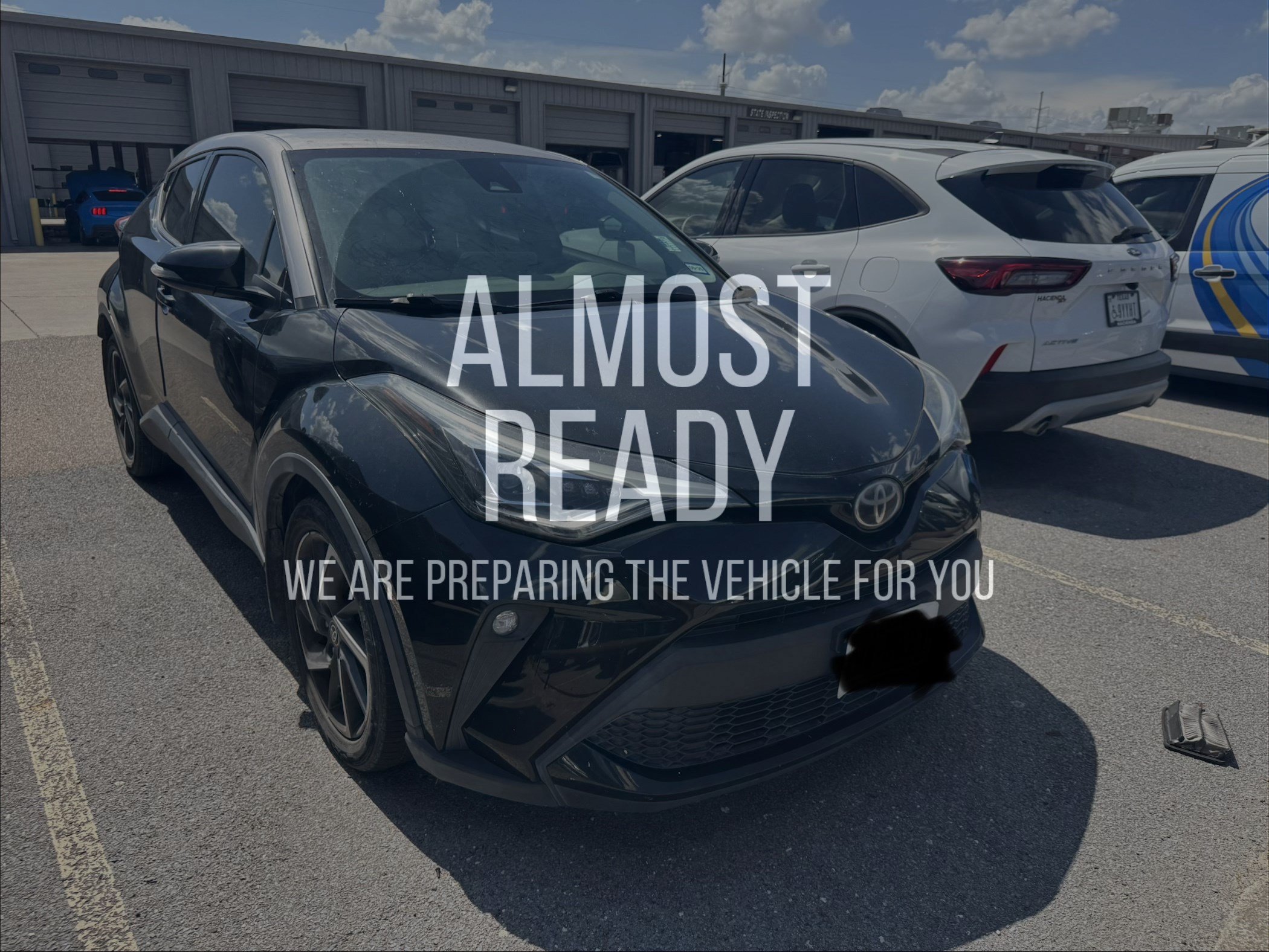 Used 2021 Toyota C-HR Limited FWD image 5