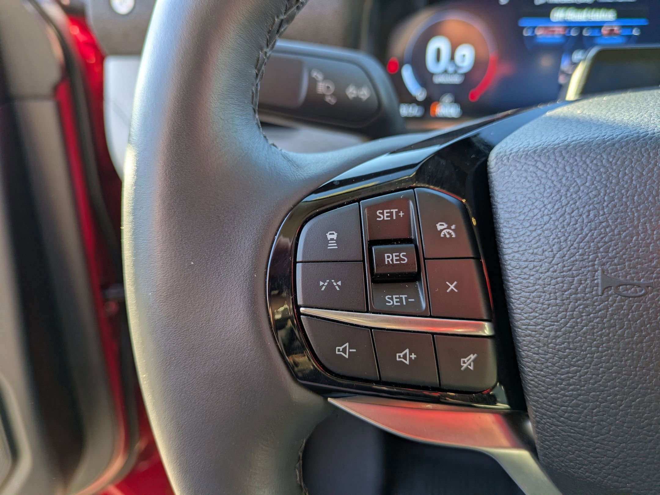 Certified 2025 Ford Explorer Platinum w/ Ultimate Package image 18