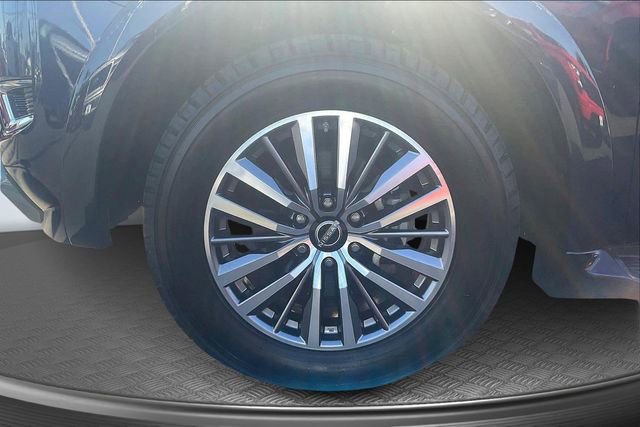 Used 2023 Nissan Armada SL image 9