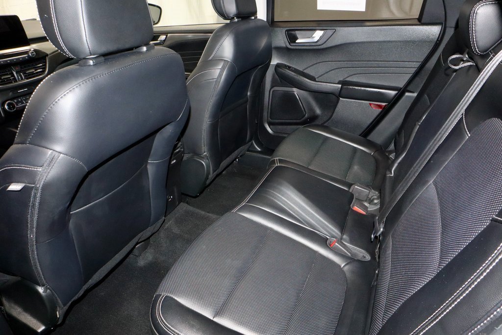 Certified 2022 Ford Escape Titanium w/ Class II Trailer Tow Package image 22